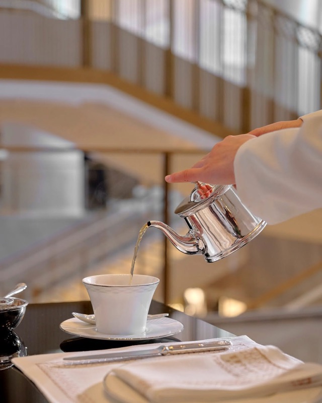 The Peninsula Lobby Lounge