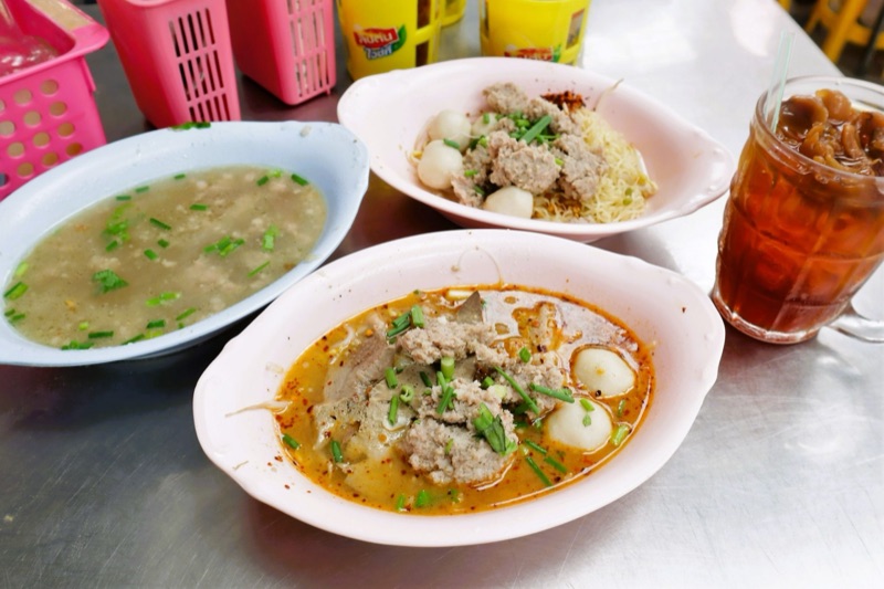 Rung Rueang Pork Noodle (รุ่งเรือง) in Sukhumvit Soi 26