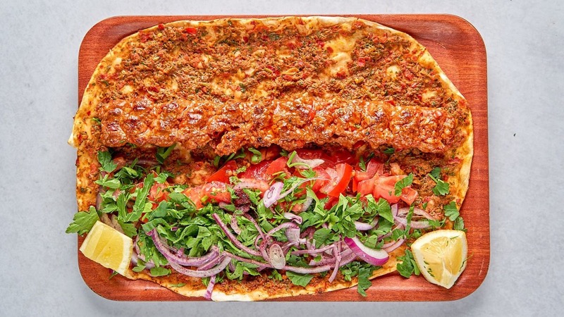 Örnek Lahmacun Grillhaus Turkish flatbread Karl-Marx-Straße Berlin