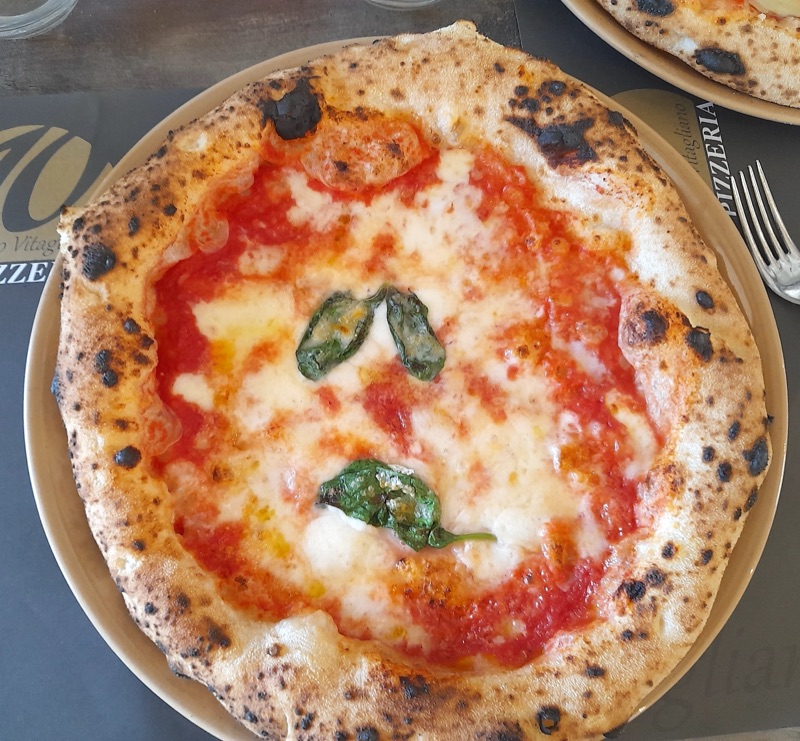 Diego Vitagliano contemporary Neapolitan pizza in Naples