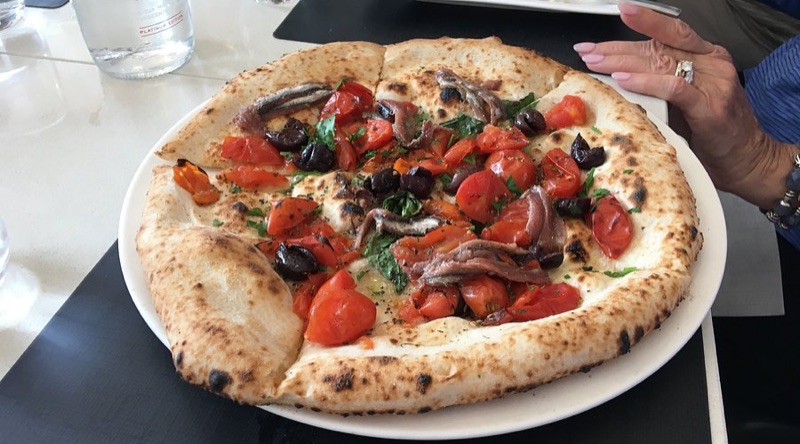 La Notizia 53 gourmet pizza in Vomero, Naples