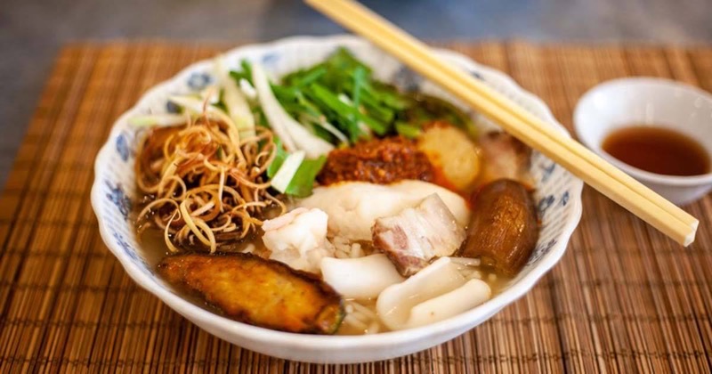 New Dong Khanh in Chinatown — While offering a wide array of Vietnamese dishes, New Dong Khanh’s pho consisten