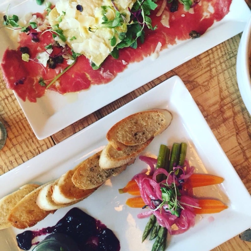 Brick & Mortar in Central Square (Cambridge) — A well-loved Cambridge institution, Brick & Mortar offers an unpretentious take 