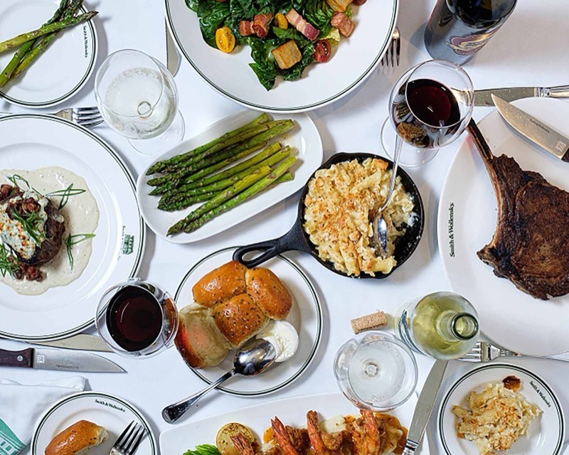 Smith & Wollensky in Seaport — Located at Atlantic Wharf with picturesque views, Smith & Wollensky is a classic