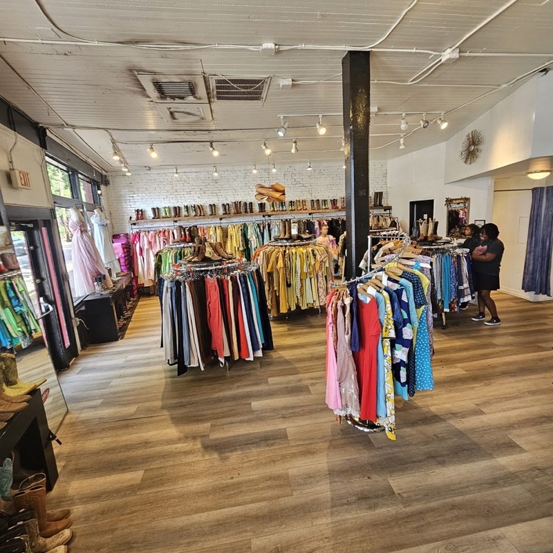 Poor Little Rich Girl in Beacon Hill — Nestled in charming Beacon Hill, Poor Little Rich Girl is a premier consignment 