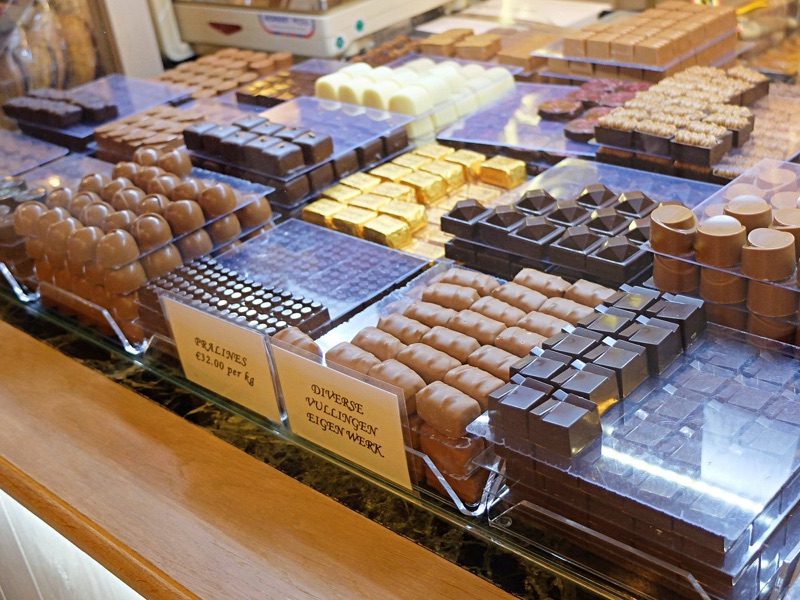 Chocolaterie Spegelaere traditional Belgian chocolates in Bruges