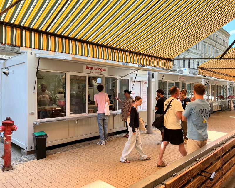 Hunyadi tér market lángos Budapest