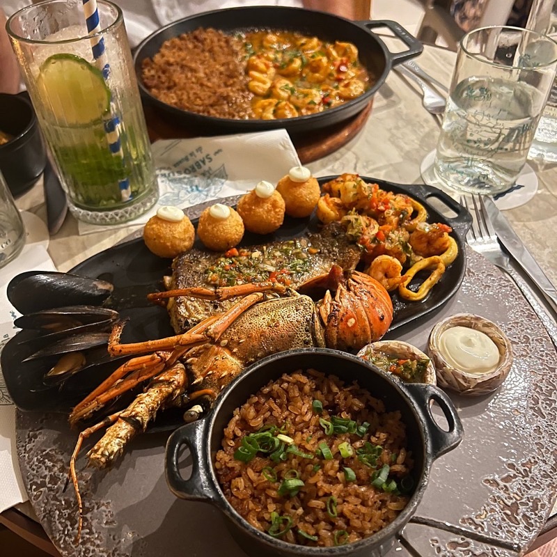 Buena Vida Marisquería in Old City