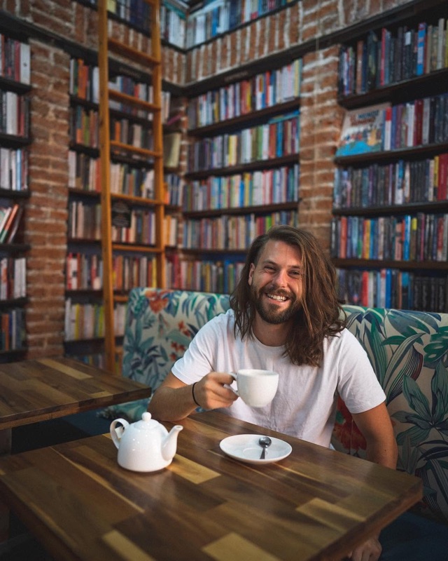 Abacus Books and Coffee