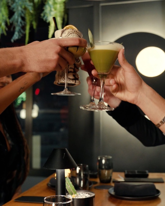 Roof Top Bar & Restaurant (Hotel Art Palace & Suites)