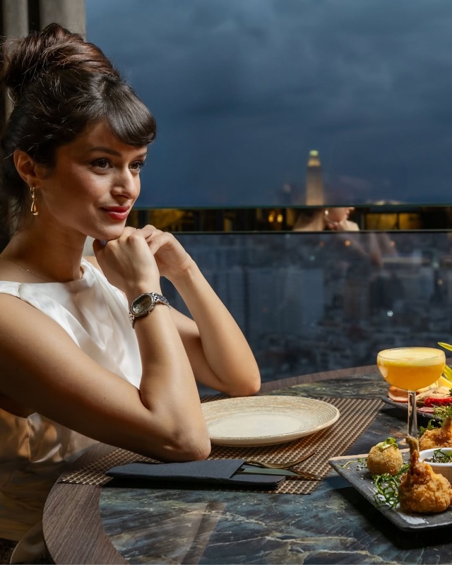 Sky 28 (Twin Center)