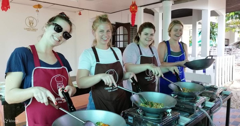 Lanna Smile Thai Cooking Class in Old City area