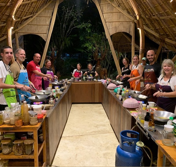 Zabb E Lee Thai Cooking School in Mae Rim (outside city)