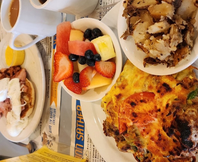 Ann Sather in Lakeview — Famous for its legendary, massive cinnamon rolls, Ann Sather has been a beloved 