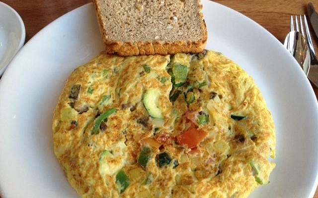 Meli Cafe in River North — Meli Cafe stands out with its bright, airy ambiance and a focus on fresh, organi