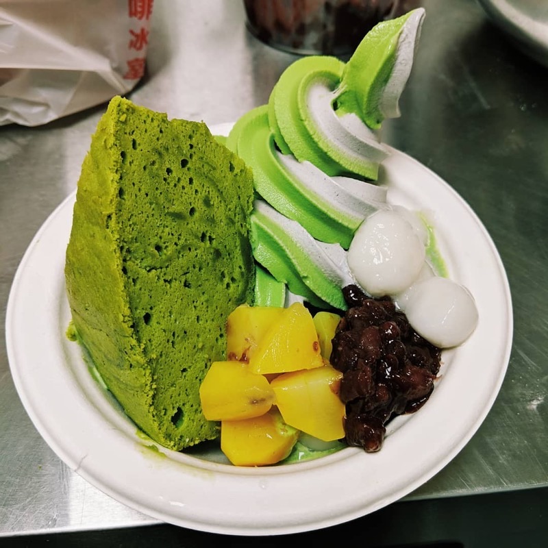 Limitless Coffee & Tea in River North — Limitless Coffee & Tea combines a chic, minimalist aesthetic with a focus on wel