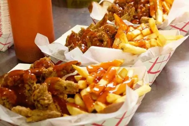 Sidewalk Food Tours of Chicago in Gold Coast / Old Town — These tours offer an intimate exploration of Chicago's charming Gold Coast and O