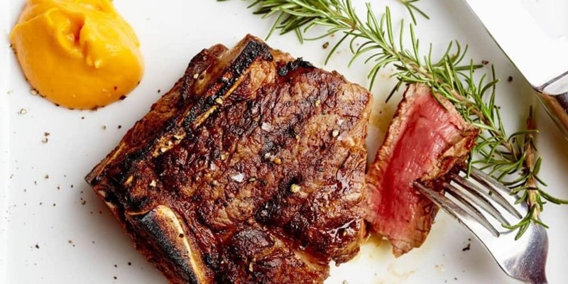 Al Biernat's in Oak Lawn — A Dallas staple, Al Biernat's is where power lunches and elegant dinners converg