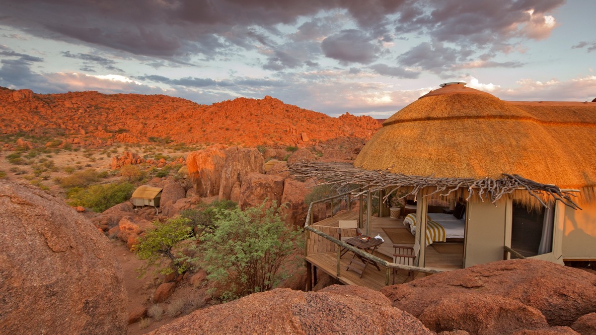 10 Best Sundowner Drives in Damaraland