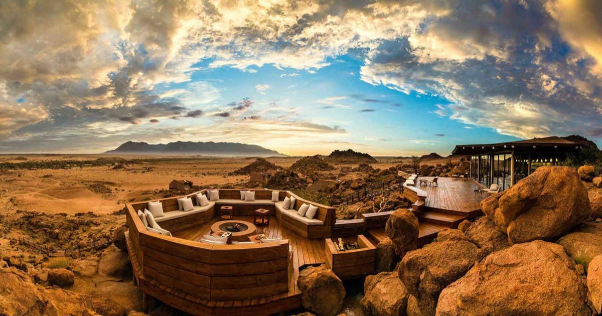 Sorris Sorris Lodge with views of Brandberg Mountain at sunset
