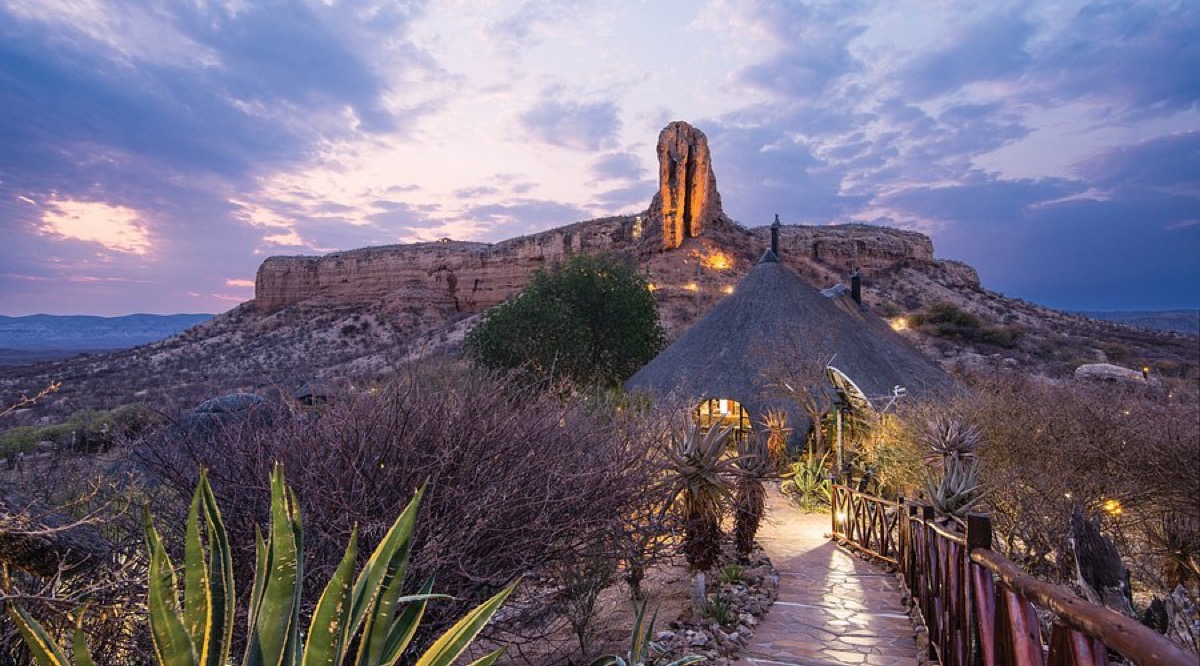Vingerklip Lodge near the famous 35-meter rock finger formation