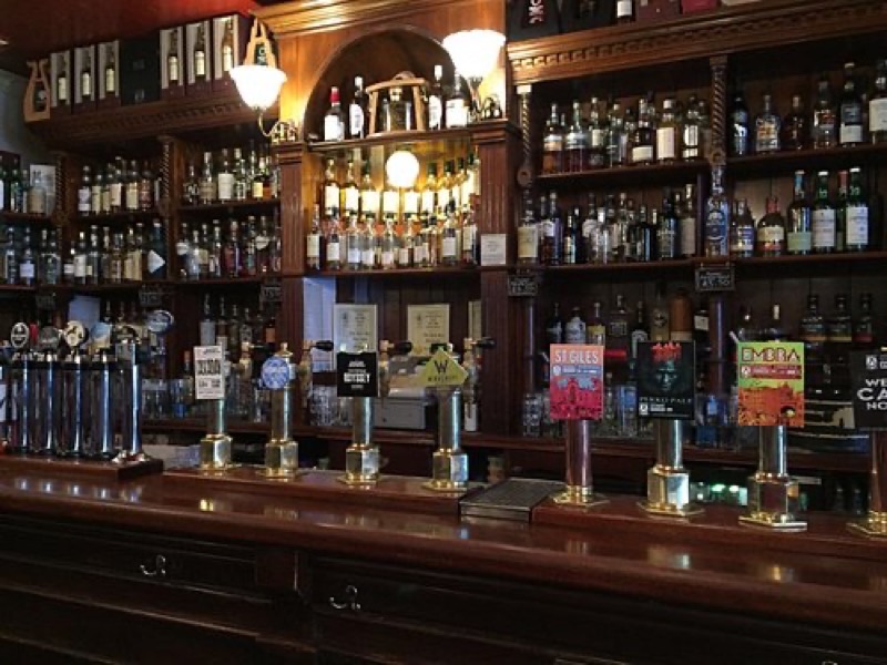 14 Best Pubs in Edinburgh