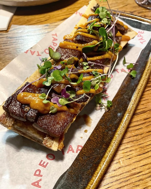 Tapeo restaurant in El Born, Barcelona