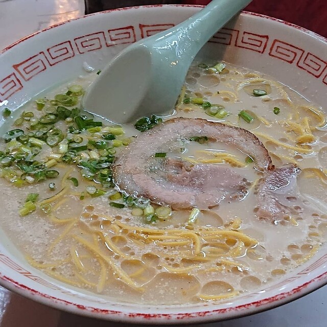 Wakadaisho Nagahama ramen yatai in Fukuoka