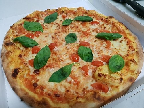 Pizzeria da Teo in Centro Storico — Widely regarded as one of Genoa's finest Neapolitan pizzerias, Pizzeria da Teo c