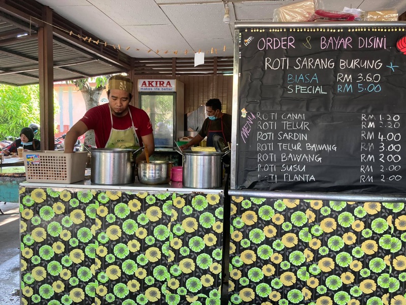 Roti Canai Abah Sungai Rusa in Balik Pulau, Penang