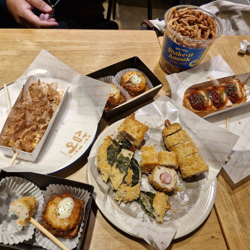 10 Best Fish Cake (Eomuk) Shops in Busan's Gukje Market Area