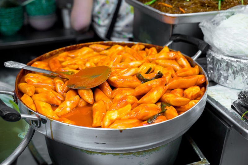 Mandu and tteokbokki at Gwangjang Market Stall 66