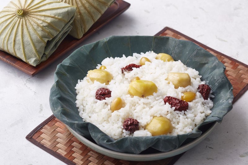 Ssukbu Jaengi vegetarian feast in a renovated hanok in Gyeongju