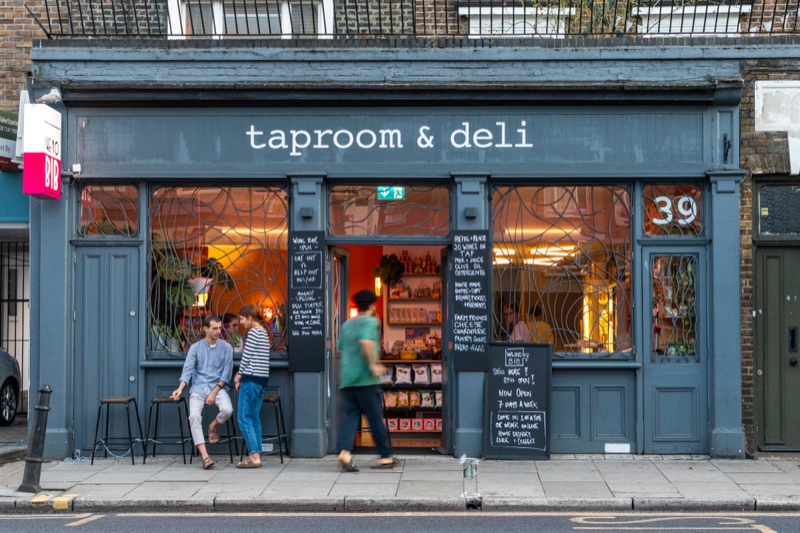 Weino BIB natural wine bar in Hackney, East London