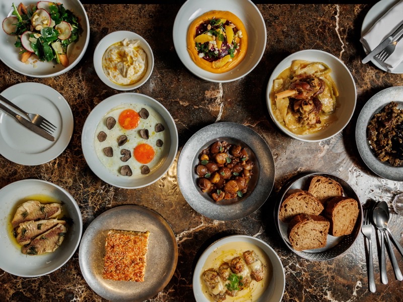 Wildwuchs Brauwerk Hamburg in Wilhelmsburg — Wildwuchs Brauwerk is Hamburg's pioneering organic craft brewery, dedicated to s