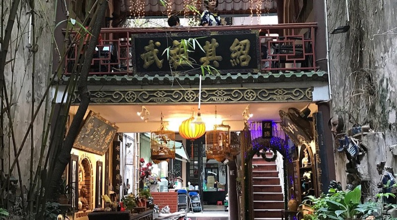 Café Phố Cổ rooftop view of Hoàn Kiếm Lake