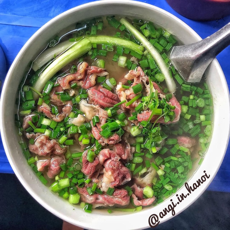 Phở Mặn Gầm Cầu in Hanoi