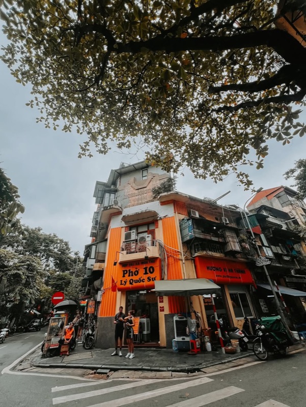 Phở Lý Quốc Sư (Cathedral) in Hanoi