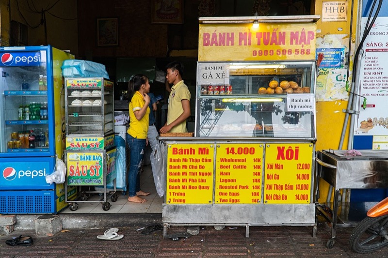 Bánh Mì Út Thương, budget-friendly bánh mì in District 4, Saigon