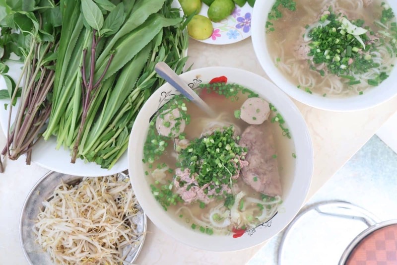 Phở Hùng in Multiple locations (main: 241 Nguyen Thi Minh Khai