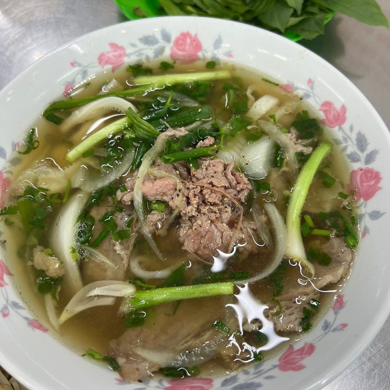 Phở Phú Vượng beef tail pho in Tân Bình, Ho Chi Minh City