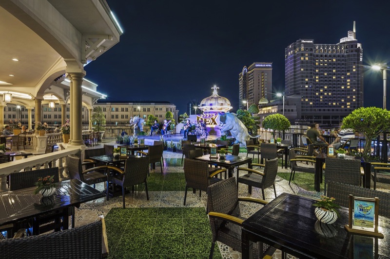Rex Hotel Rooftop Garden Bar in Saigon