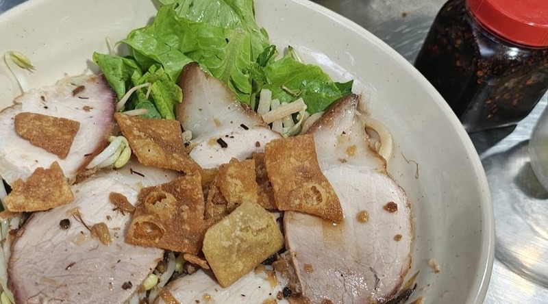 Thanh Cao Lầu in 26 Thái Phiên