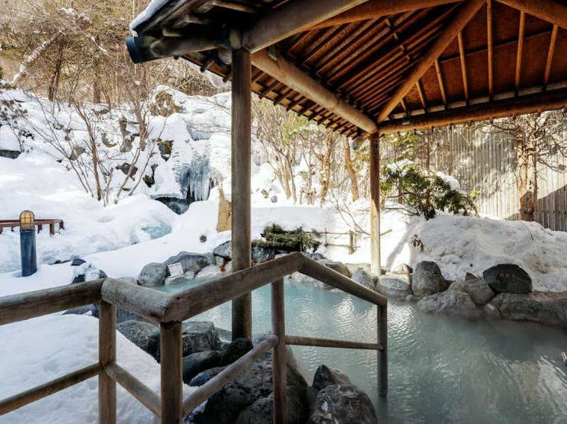 Noboribetsu Grand Hotel onsen, Hokkaido