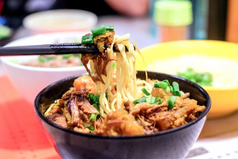 Kau Kee Restaurant in Central — Kau Kee is a perpetually busy, no-frills institution famous for its incredibly t