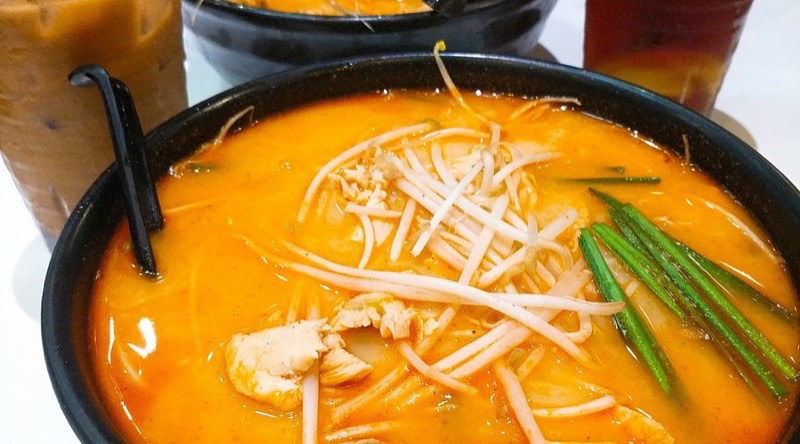 Tamjai Samgor Mixian in Multiple Locations (e.g., Mong Kok) — Tamjai Samgor is a wildly popular chain known for its customizable spicy mixian 