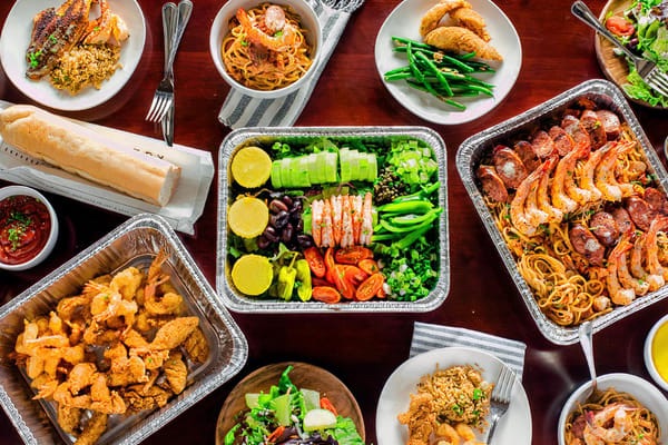 Pappadeaux Seafood Kitchen in Uptown/Galleria — A beloved Houston chain, Pappadeaux consistently delivers hearty Cajun-Creole se