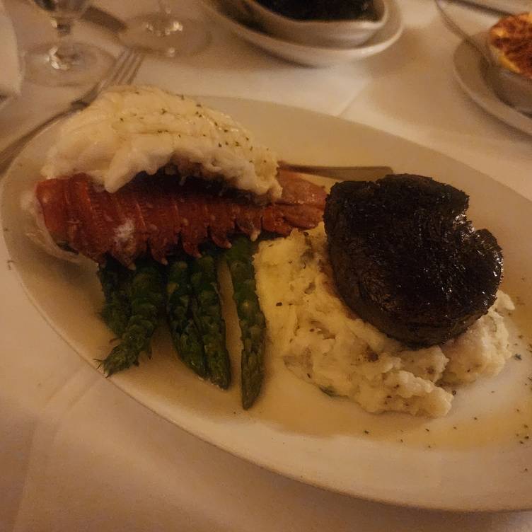Pappas Bros. Steakhouse in Galleria/Uptown — Widely regarded as Houston's premier steakhouse, Pappas Bros. delivers an unpara