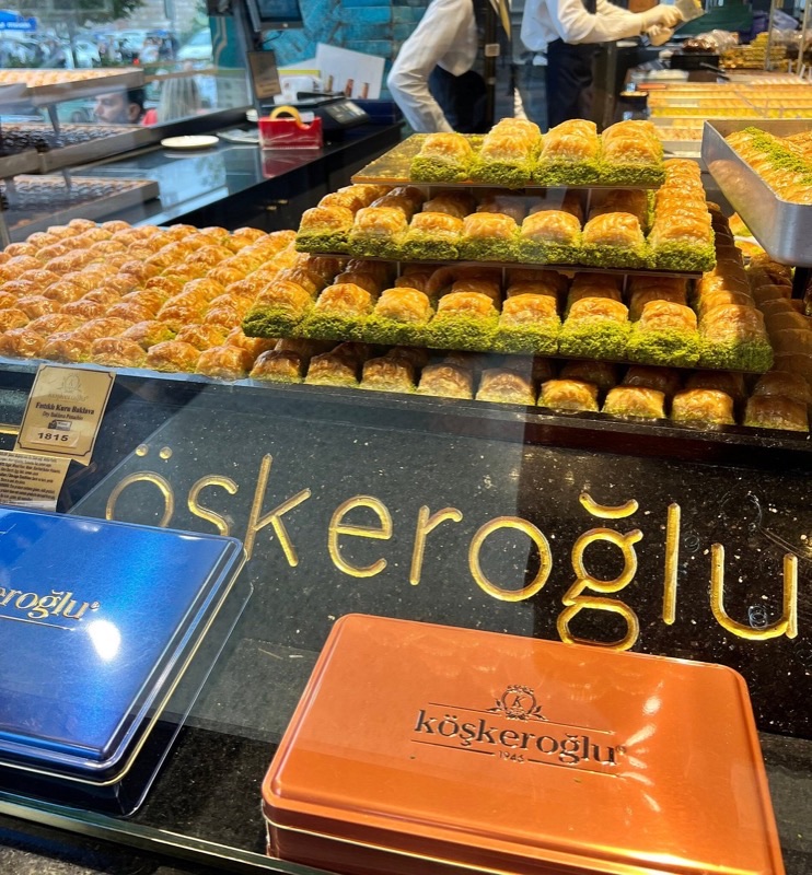 Karaköy Köşkeroğlu baklava shop