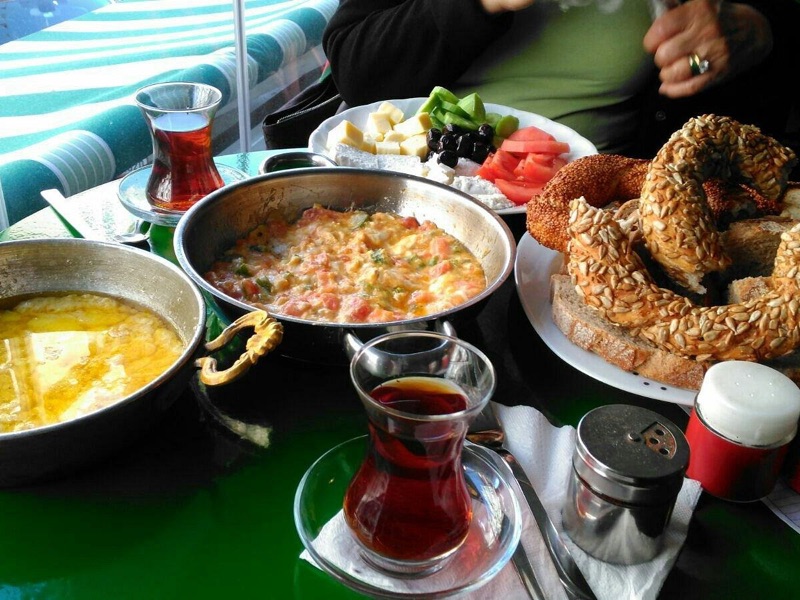 Çay Tarlası Cafe in Kadıköy